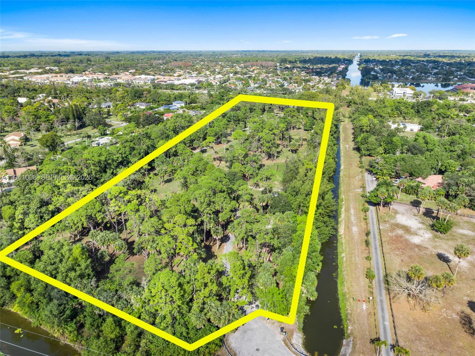 12033 Acme Road Wellington, FL 33414 - Photo 27 of 30 a view of a city