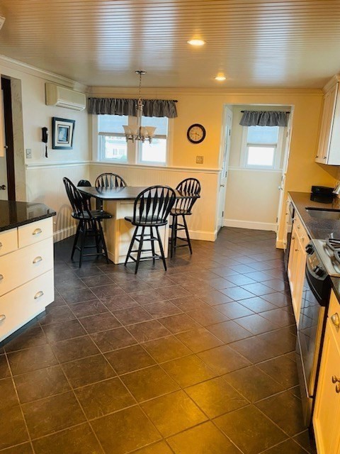 16 Hurlcroft Road Milton, MA 02186 - Photo 9 of 30 Gallery Image 9