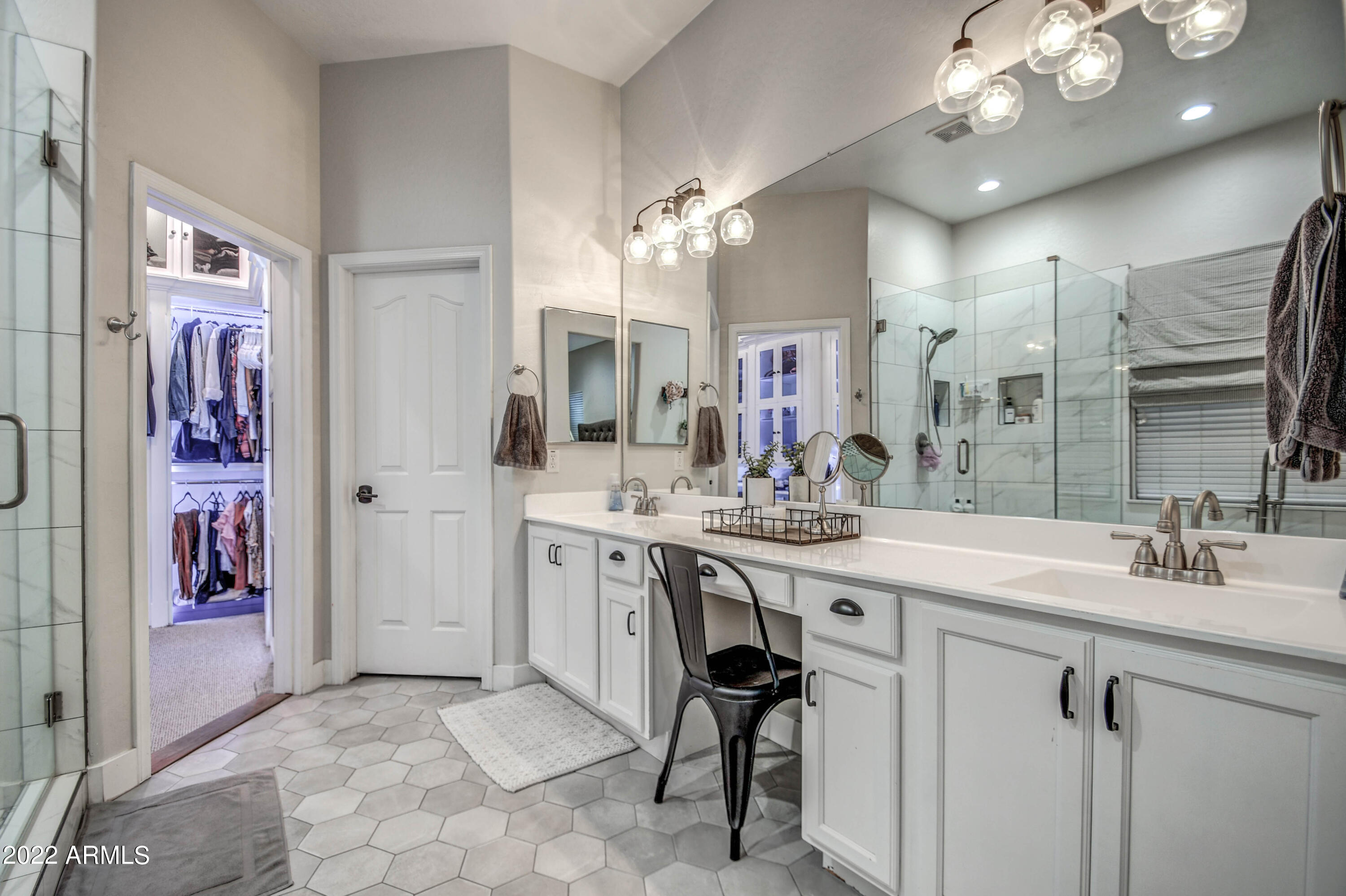103 East Elgin Street Gilbert, AZ 85295 - Photo 25 of 38 MASTER BATH 1