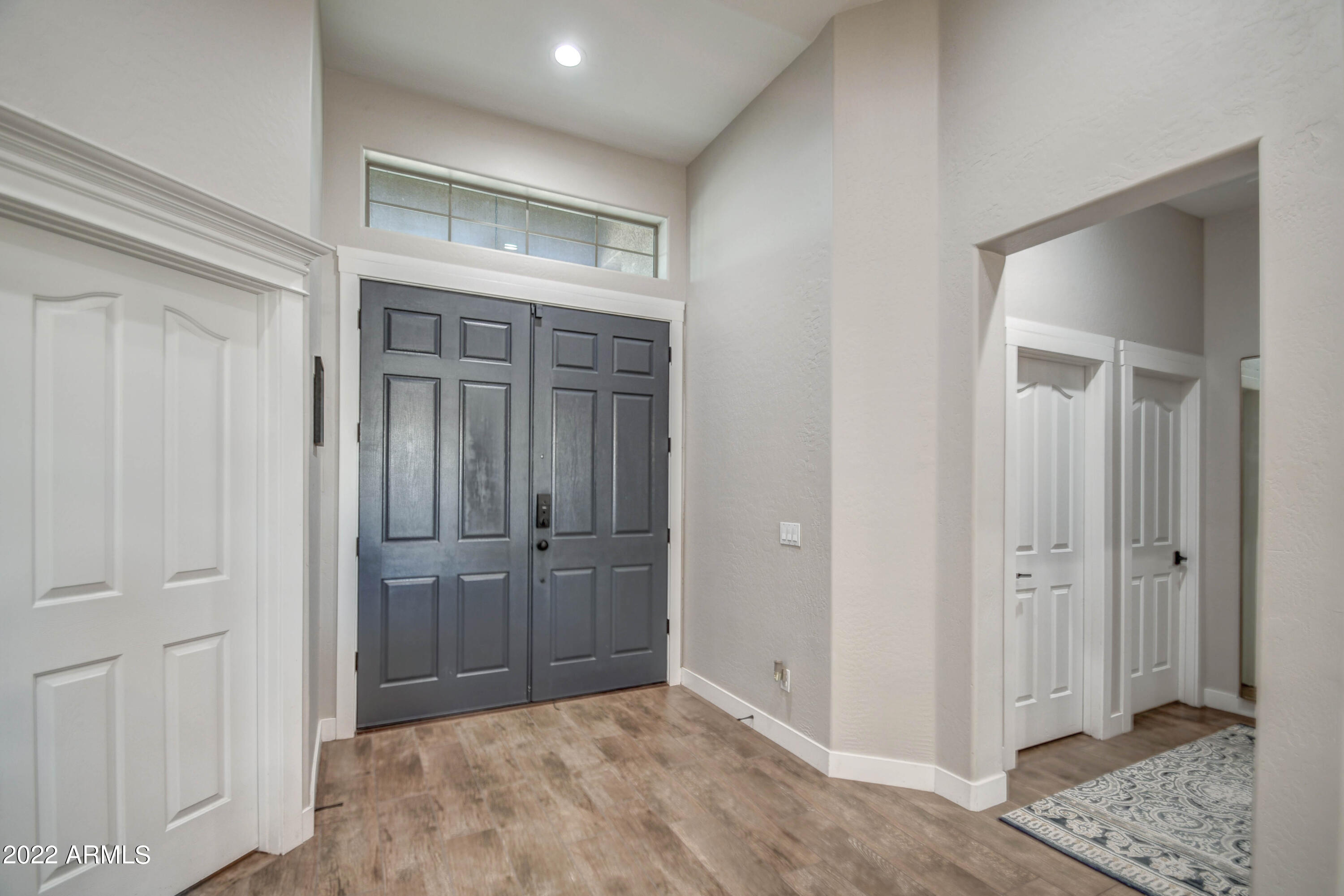 103 East Elgin Street Gilbert, AZ 85295 - Photo 5 of 38 ENTRY 1