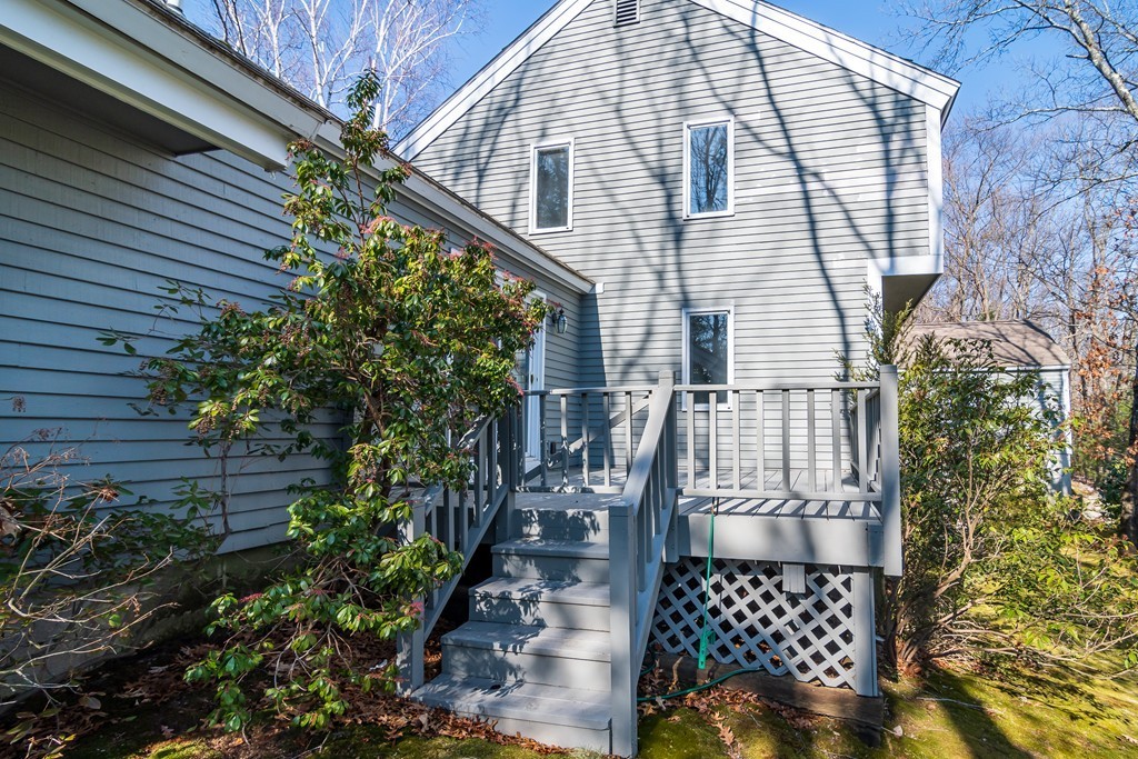4 Lakespur, Unit 4 Wayland, MA 01778 - Photo 14 of 17