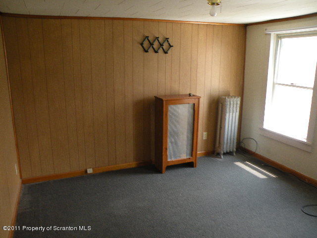1714 Rear Wayne Avenue Scranton, PA 18508 - Photo 5 of 8 Gallery Image 5