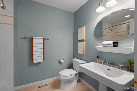 $1,950,000 | 28 Ladue Meadows, St. Louis, MO 63141