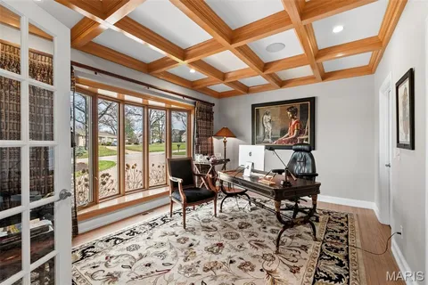 $1,950,000 | 28 Ladue Meadows, St. Louis, MO 63141
