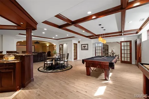 $1,950,000 | 28 Ladue Meadows, St. Louis, MO 63141