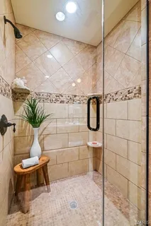 $1,950,000 | 28 Ladue Meadows, St. Louis, MO 63141