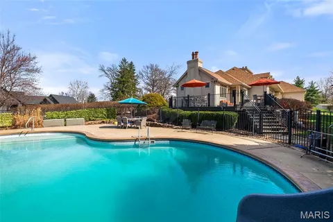 $1,950,000 | 28 Ladue Meadows, St. Louis, MO 63141