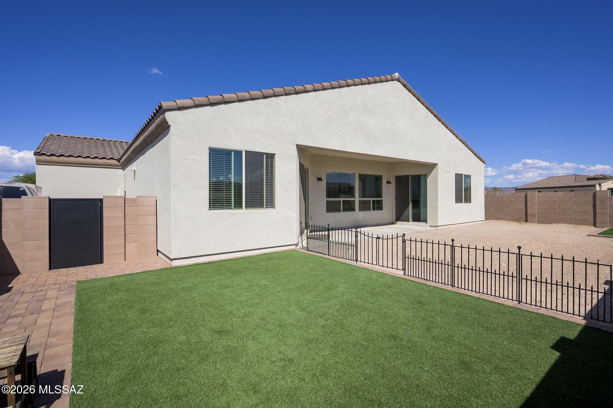1385 North Blazing Saddle Road Vail, AZ 85641 - Photo 34 of 40