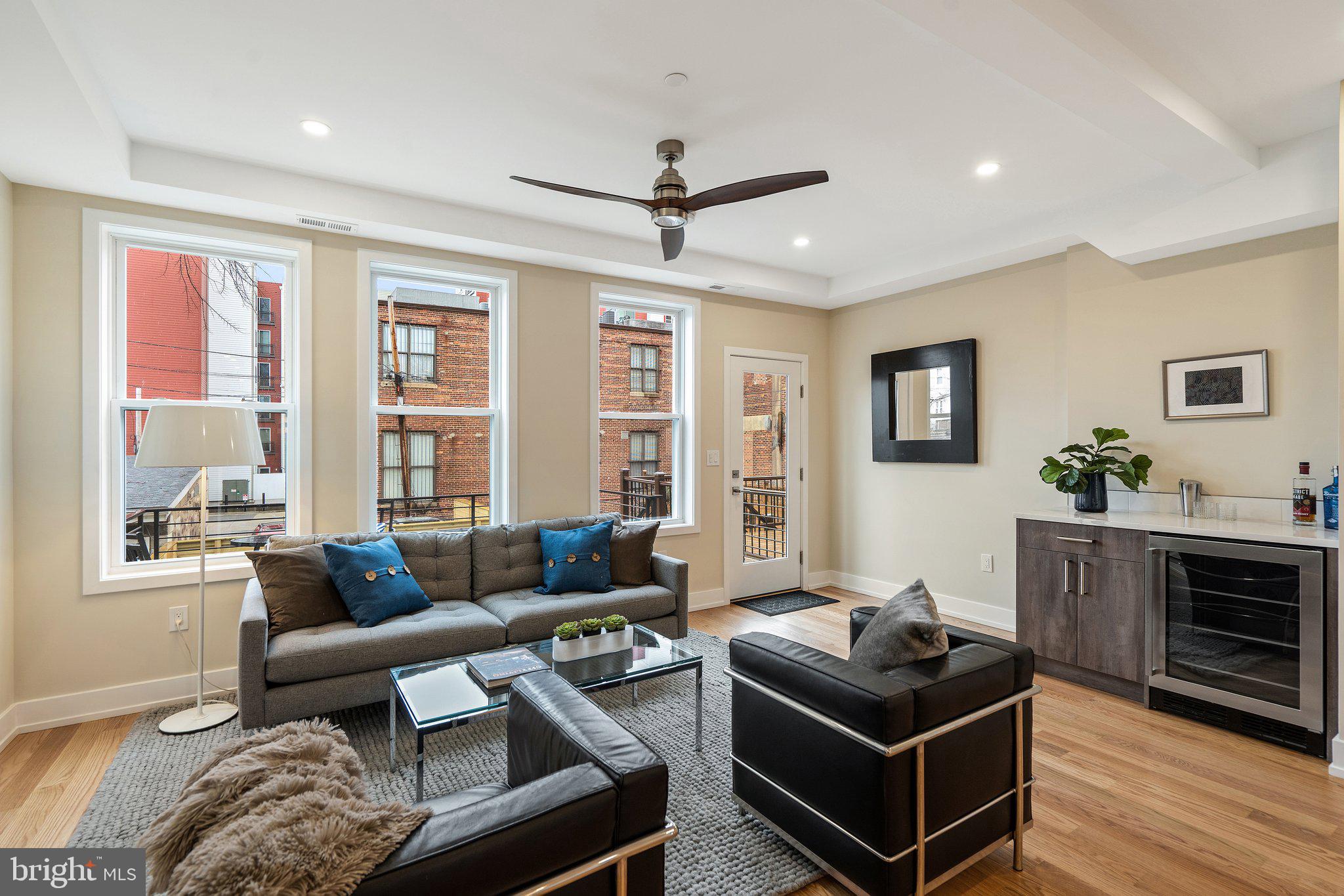 911 3rd Street Northeast Washington, DC 20002 - Photo 13 of 61 Living Room