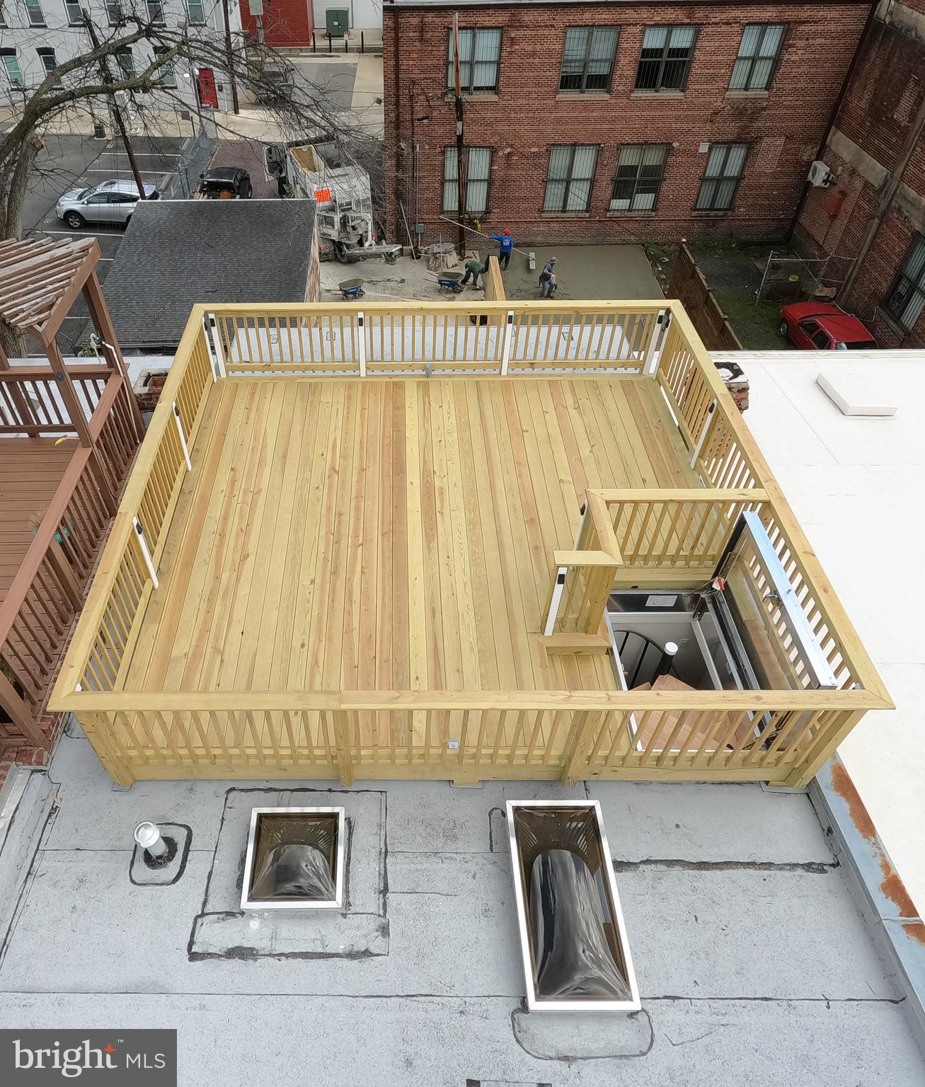 911 3rd Street Northeast Washington, DC 20002 - Photo 33 of 61 WOW - tremendous rooftop bonus!