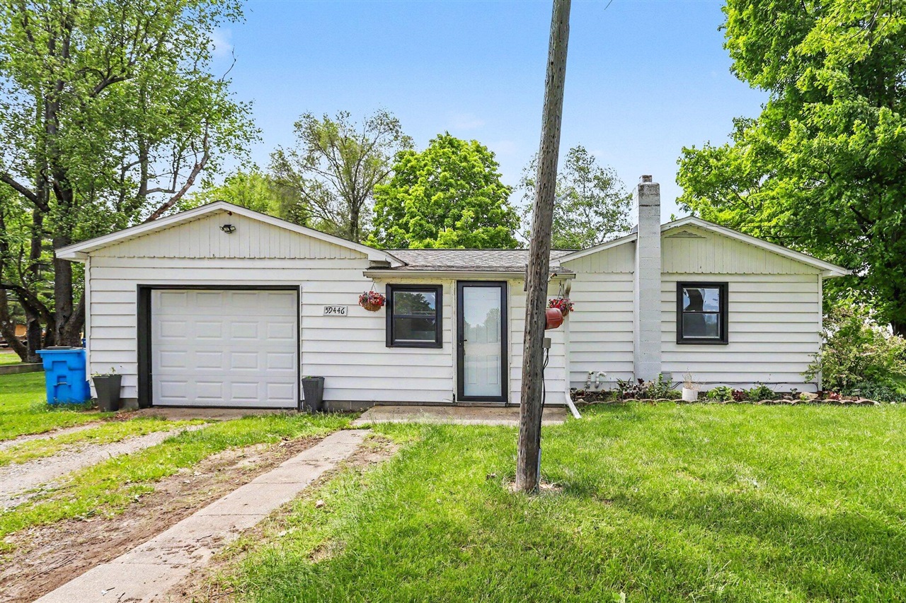 59446 Manor Road Colon, MI 49040 - Photo 2 of 29