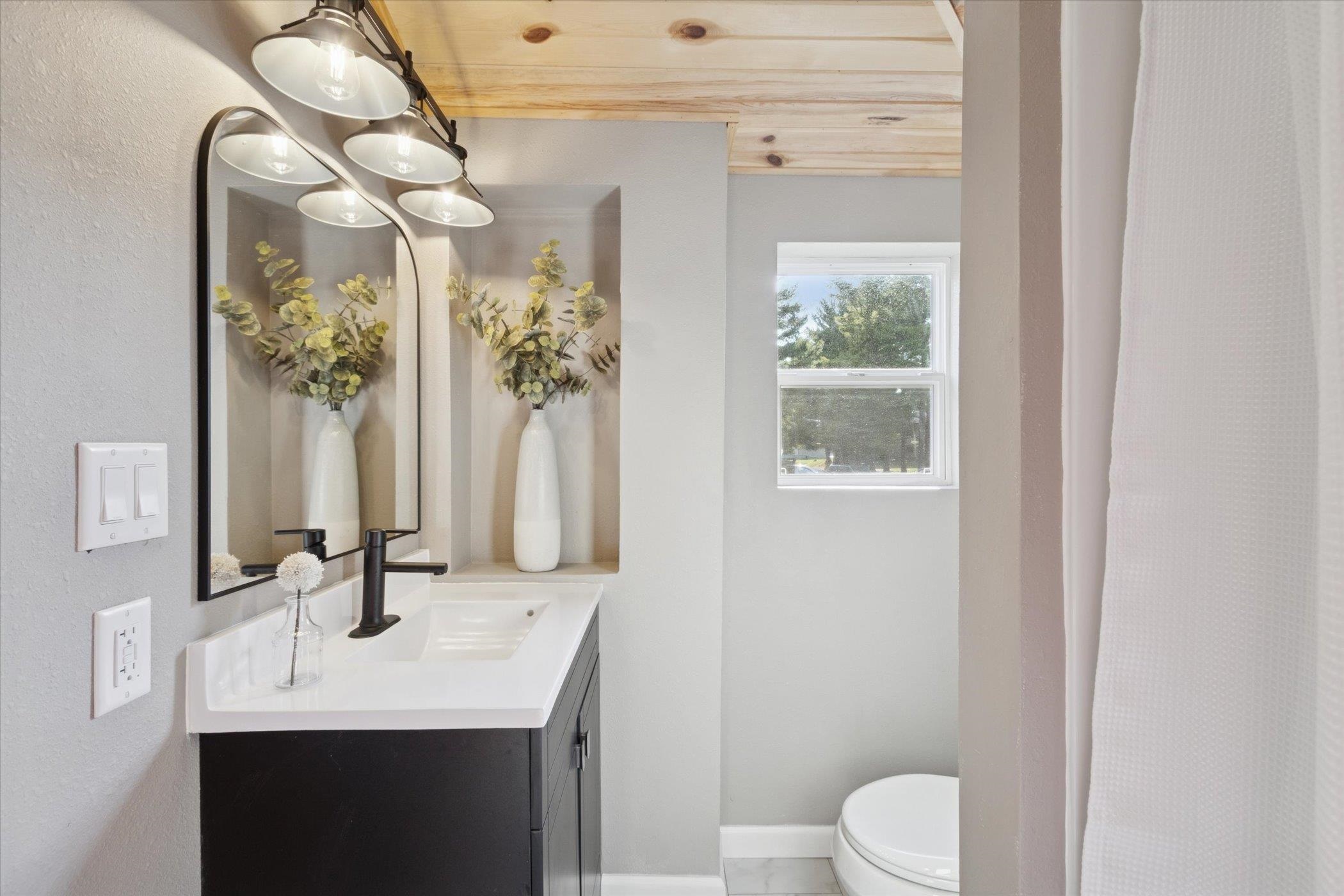 1010 North Main Street Edgerton, WI 53534 - Photo 18 of 43