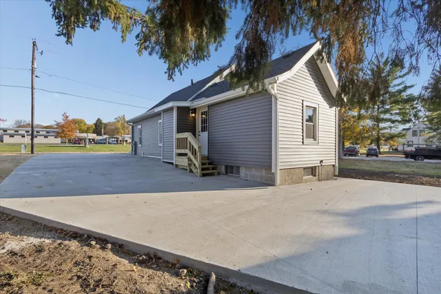 $324,900 | 1010 North Main Street, Edgerton, WI 53534