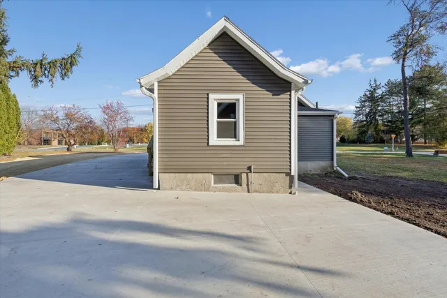 $324,900 | 1010 North Main Street, Edgerton, WI 53534