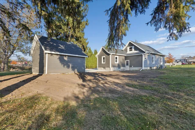 $324,900 | 1010 North Main Street, Edgerton, WI 53534