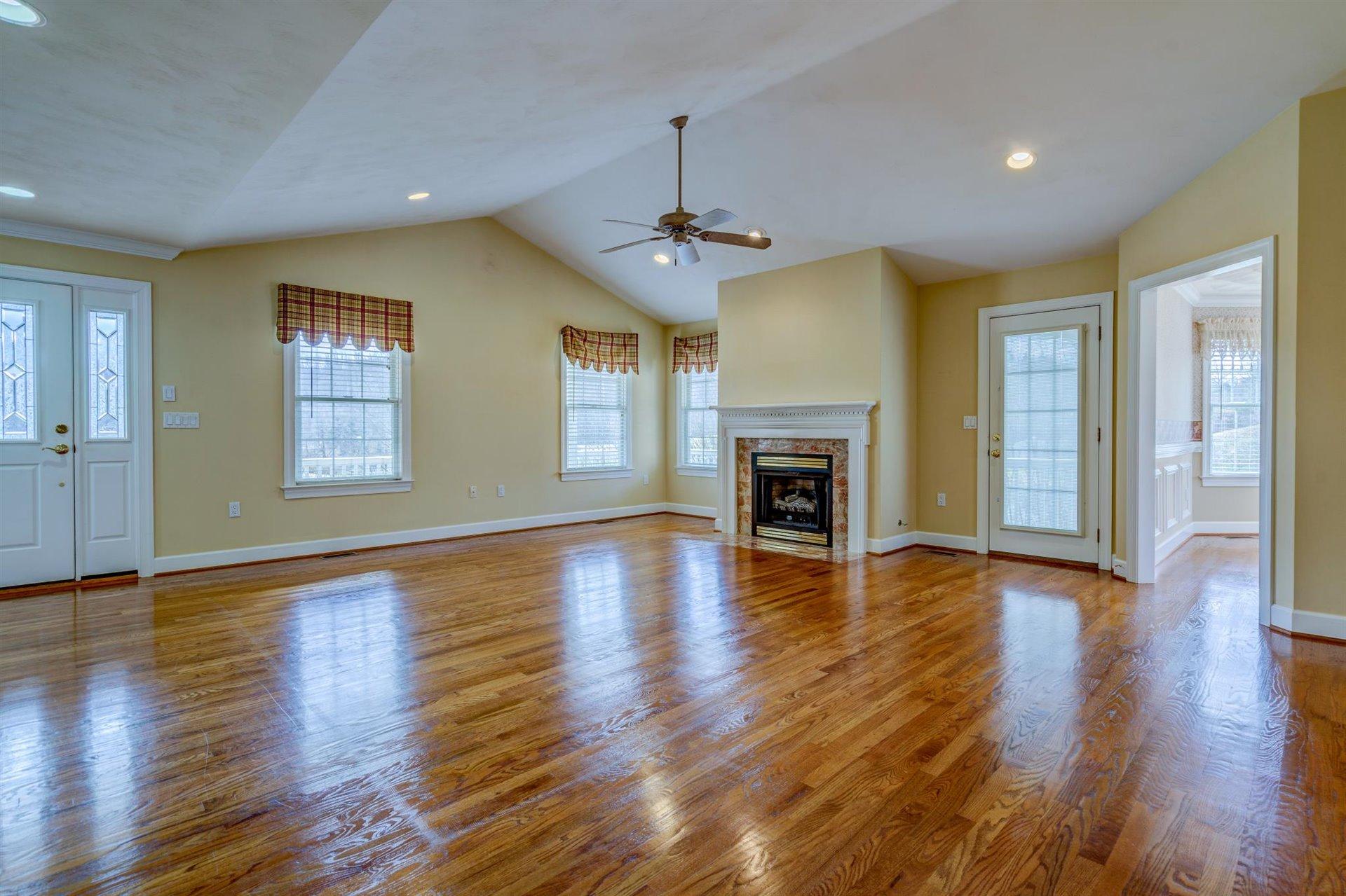 5673 Bethlehem Road Boones Mill, VA 24065 - Photo 10 of 59 08-011920210065