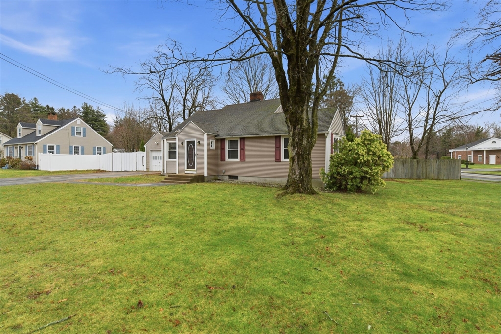 2163 Wilbraham Road Springfield, MA 01129 - Photo 3 of 24