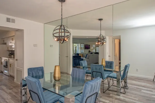 $2,245 | 5209 North 24th Street, Unit 103, Phoenix, AZ 85016