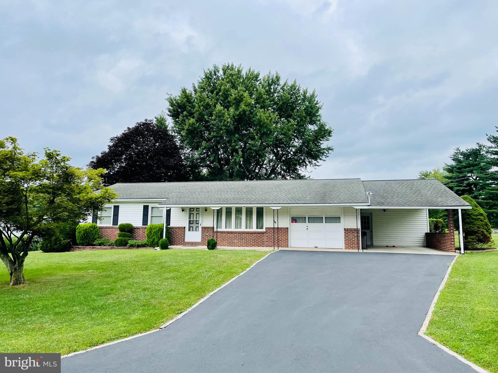40 Hillview Road Birdsboro, PA 19508 - Photo 1 of 19 40 Hillview Road - Birdsboro, PA