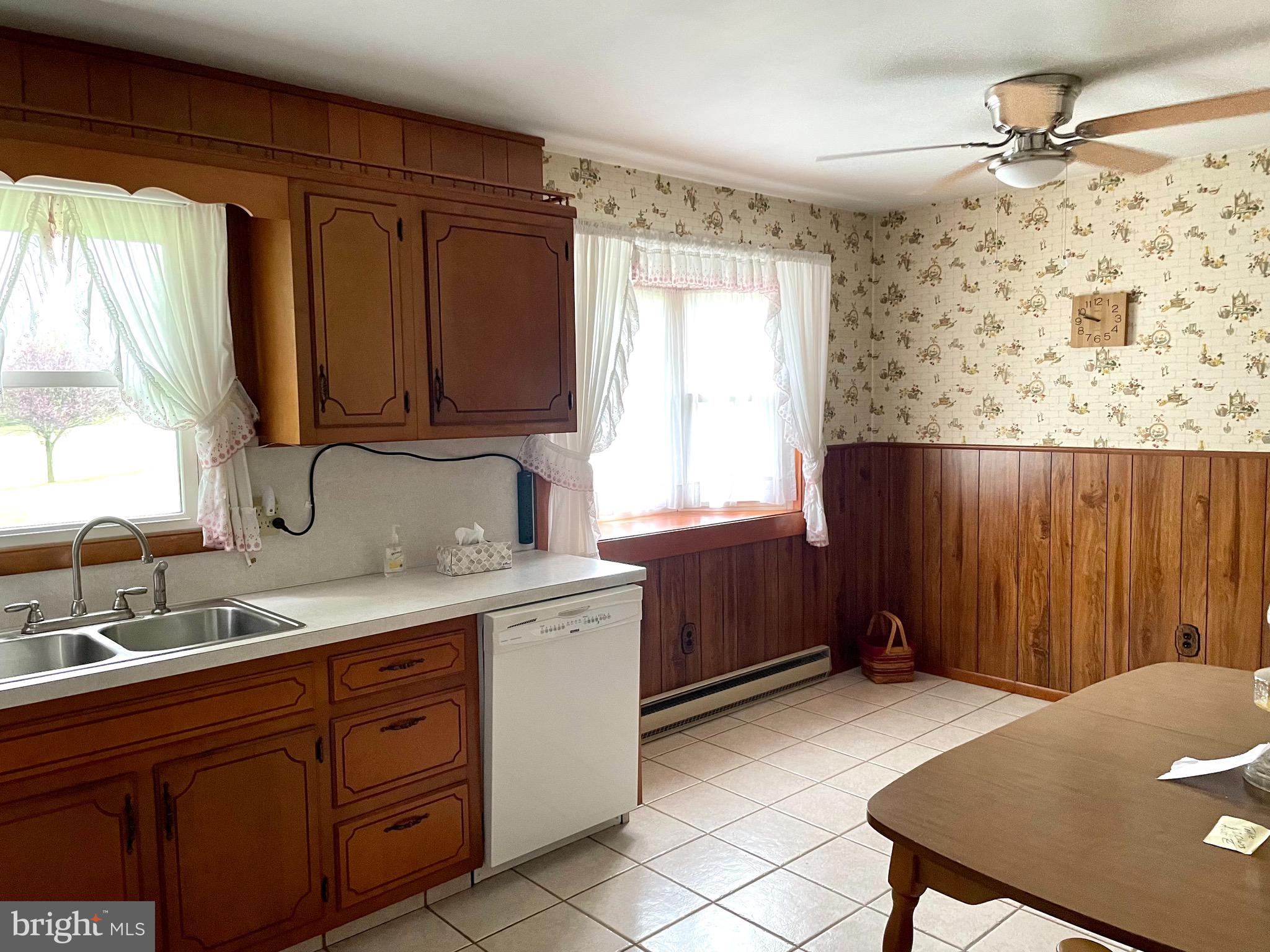 40 Hillview Road Birdsboro, PA 19508 - Photo 11 of 19 Gallery Image 11