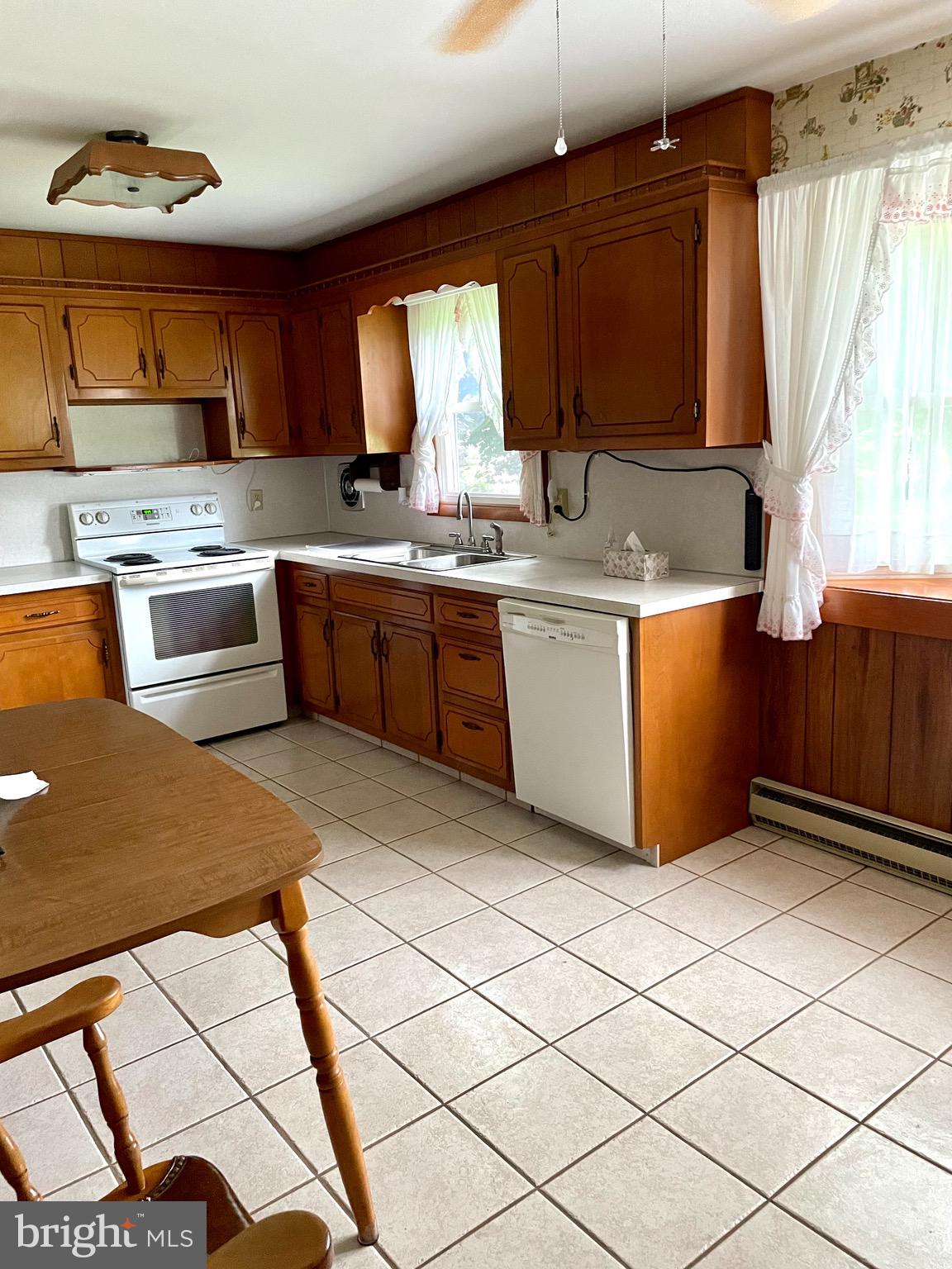 40 Hillview Road Birdsboro, PA 19508 - Photo 10 of 19 Gallery Image 10