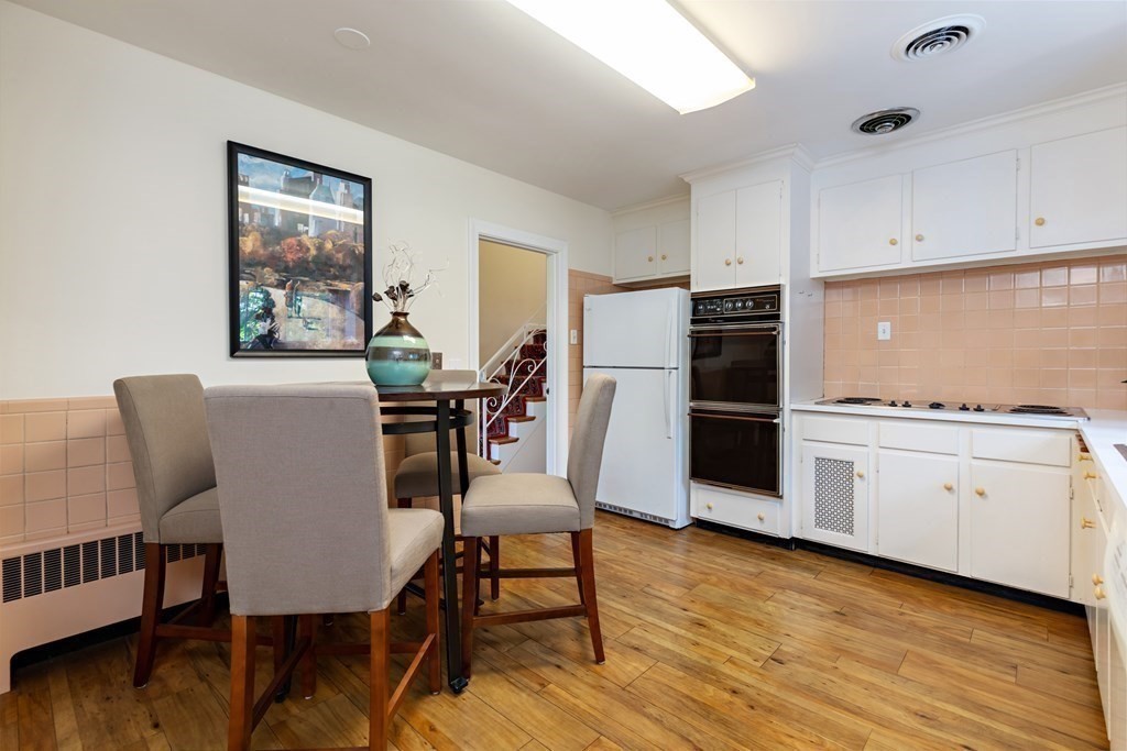 53 Great Meadow Road Newton, MA 02459 - Photo 11 of 33
