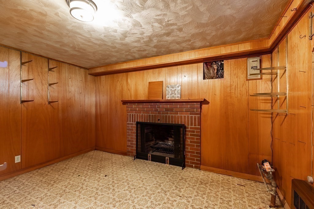 53 Great Meadow Road Newton, MA 02459 - Photo 29 of 33