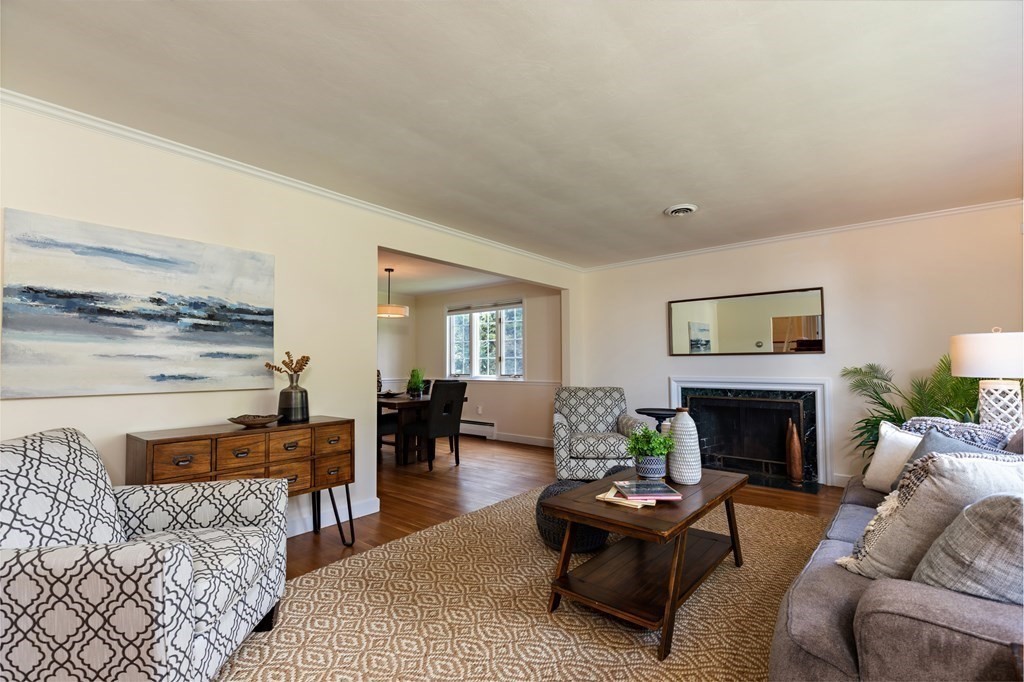 53 Great Meadow Road Newton, MA 02459 - Photo 4 of 33