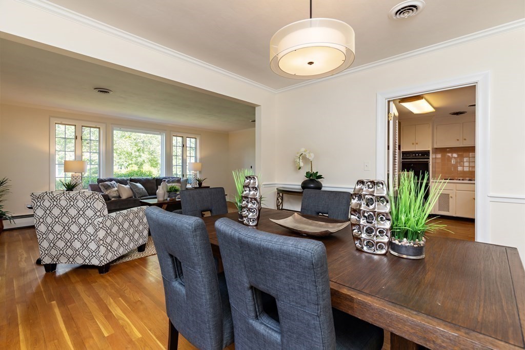 53 Great Meadow Road Newton, MA 02459 - Photo 9 of 33