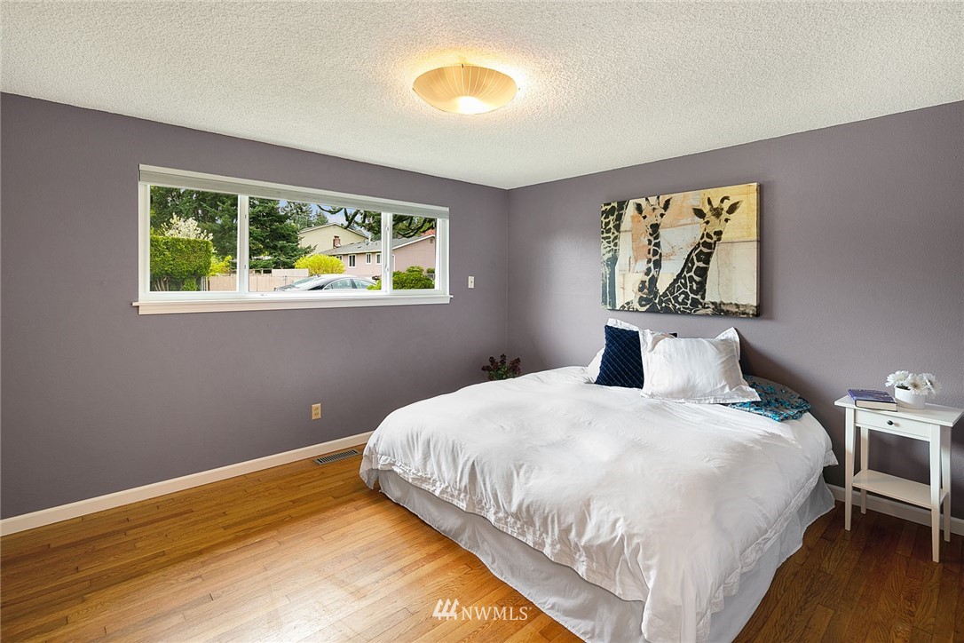 2333 Edmonds Avenue Northeast Renton, WA 98056 - Photo 8 of 13