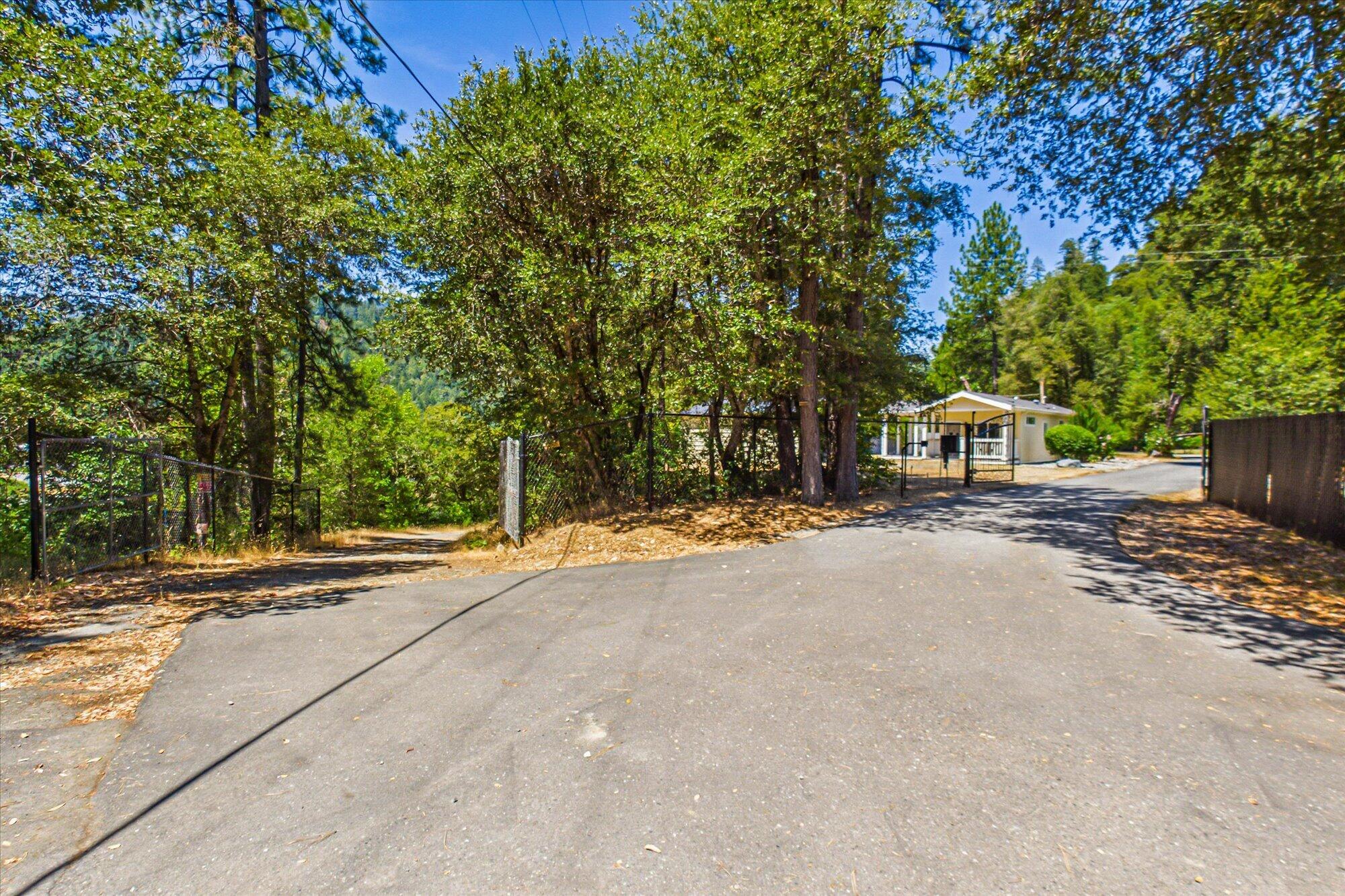 320 Patterson Road Willow Creek, CA 95573 - Photo 47 of 57