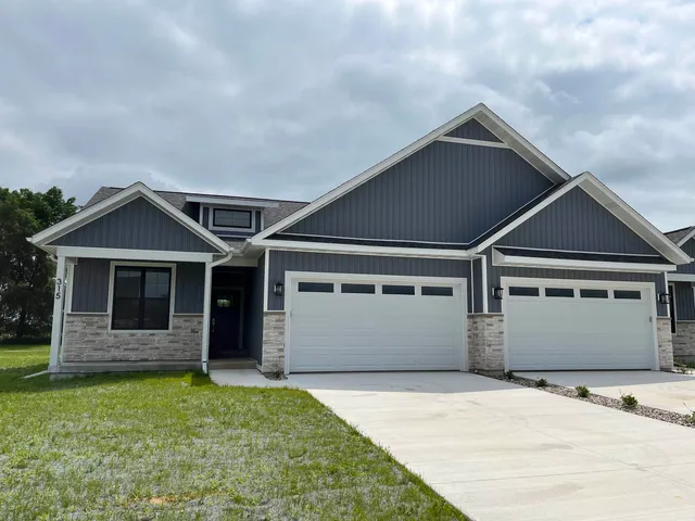 $358,900 | 315 Willow Street, Pardeeville, WI 53954