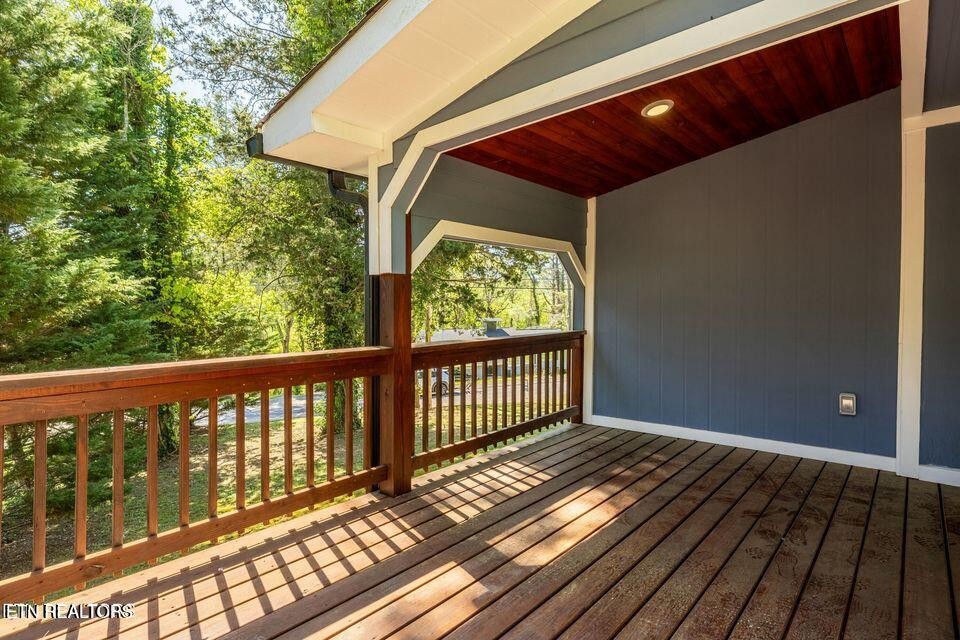 516 Delaware Avenue Oak Ridge, TN 37830 - Photo 38 of 43 a view of balcony with wooden floor