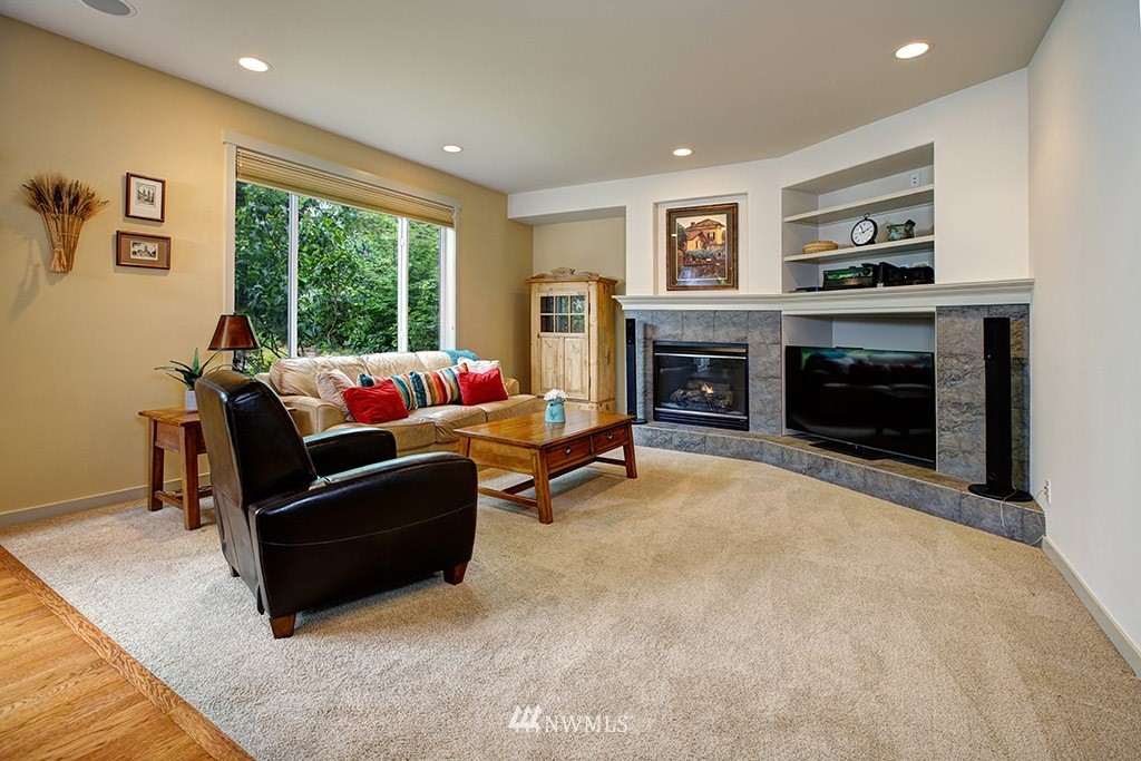 15930 35th Drive Southeast Bothell, WA 98012 - Photo 10 of 25