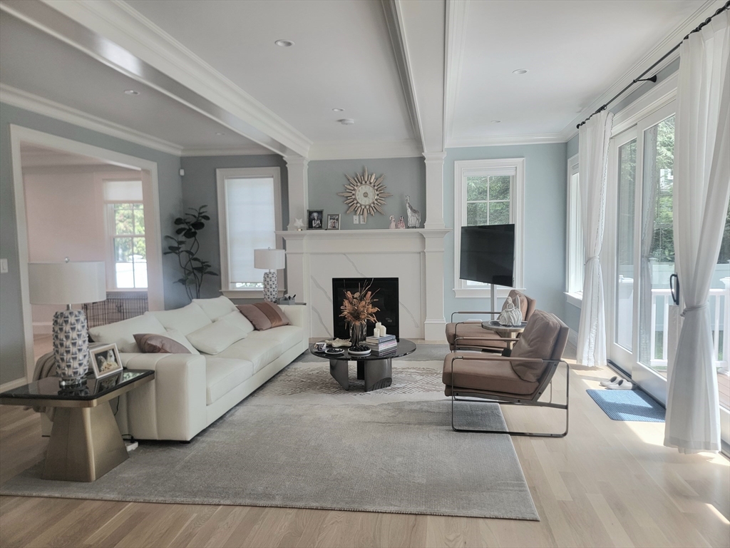 86 Parker Road Wellesley, MA 02482 - Photo 4 of 23 Gallery Image 4