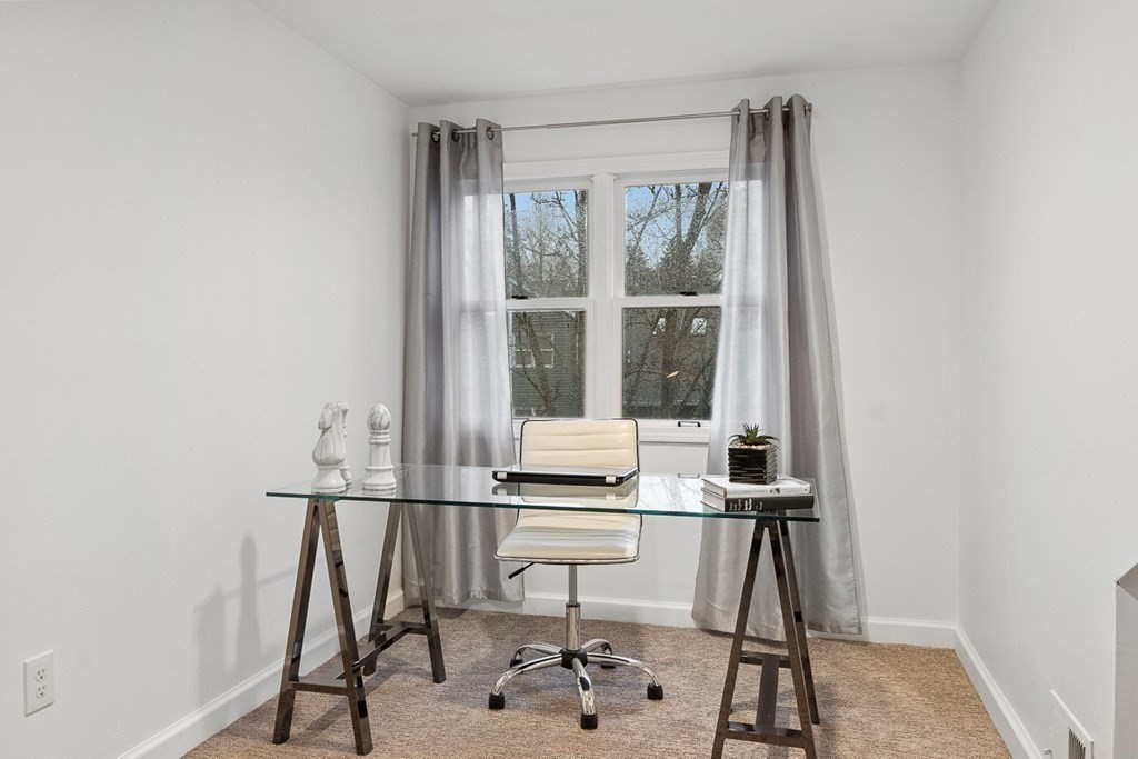 26 Farmland Road, Unit B Lowell, MA 01850 - Photo 32 of 39 Gallery Image 32