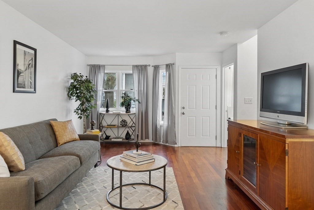 26 Farmland Road, Unit B Lowell, MA 01850 - Photo 4 of 39 Gallery Image 4