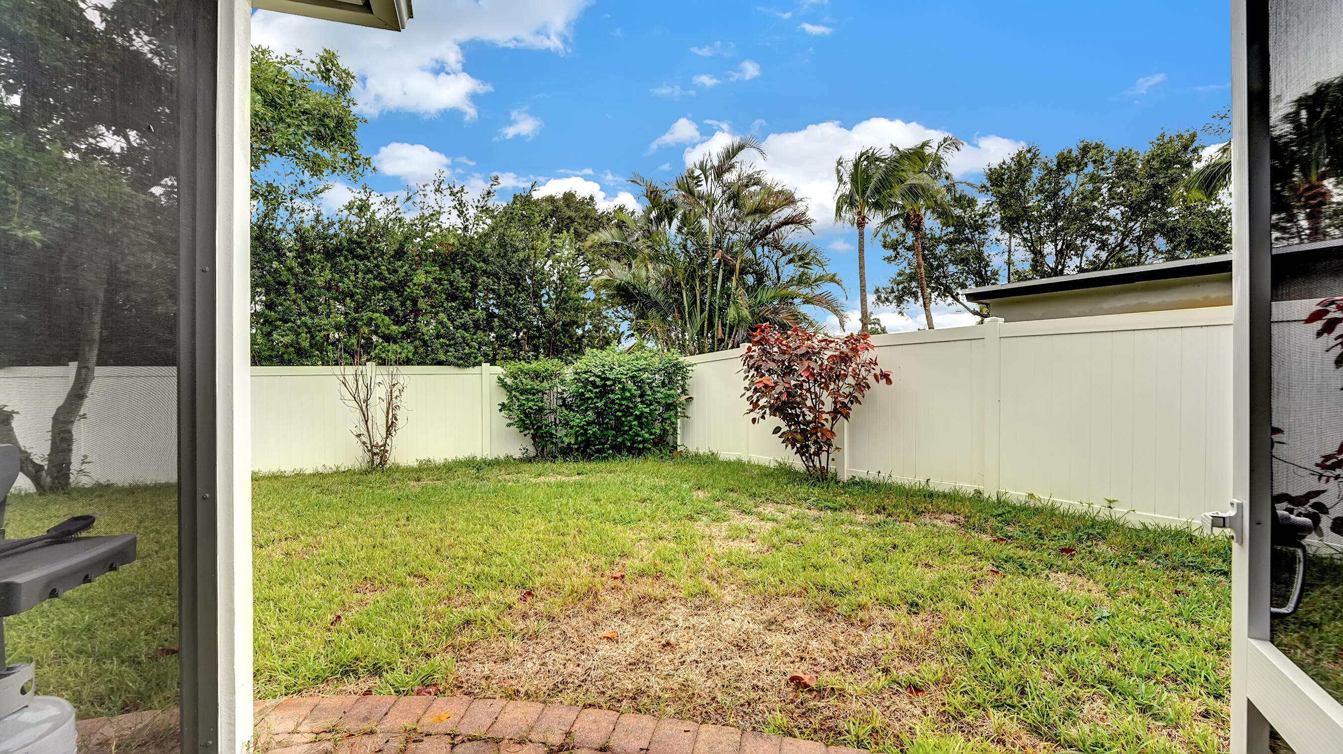 398 Northeast 23rd Street Boca Raton, FL 33431 - Photo 28 of 31 DSC06252