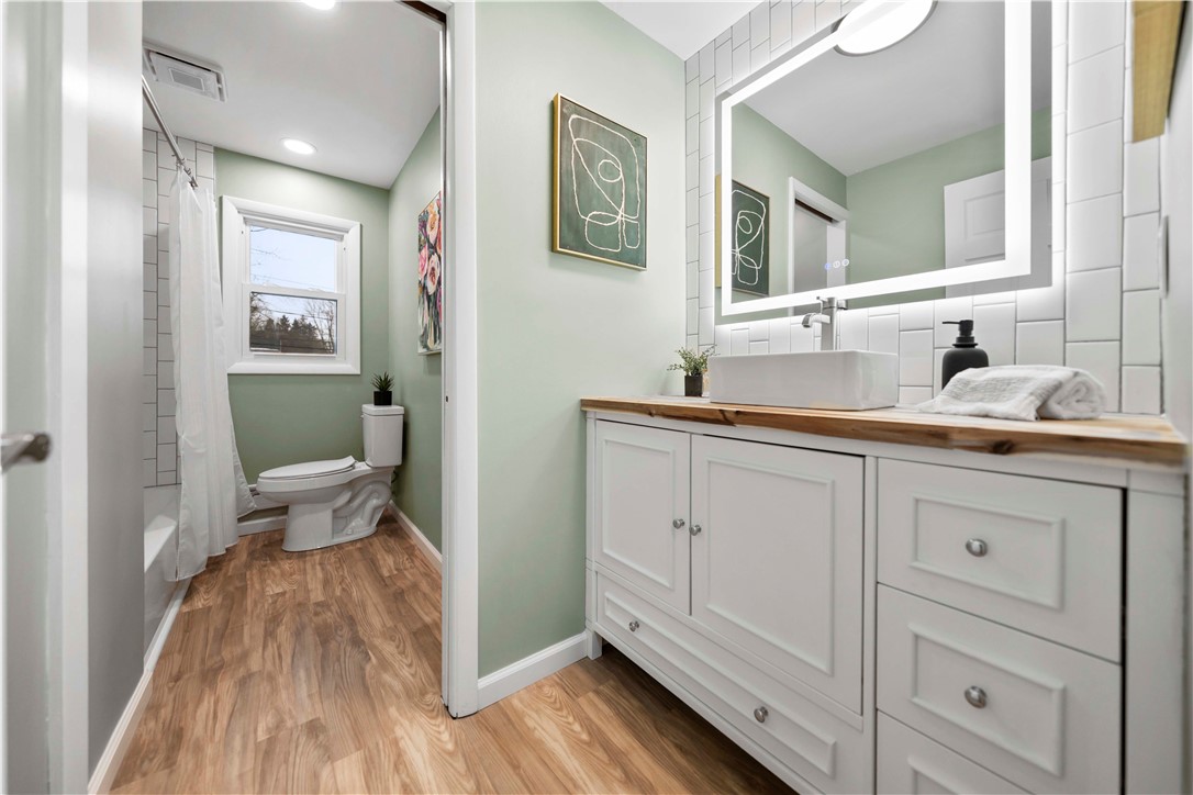 11 Ventura Road Gates, NY 14624 - Photo 27 of 43 Completely renovated 2nd floor bath with pocket do