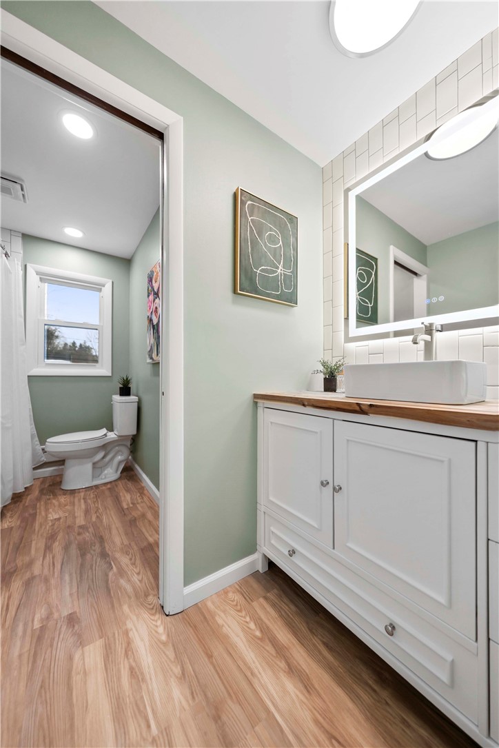 11 Ventura Road Gates, NY 14624 - Photo 28 of 43 Completely renovated 2nd floor bath with pocket do