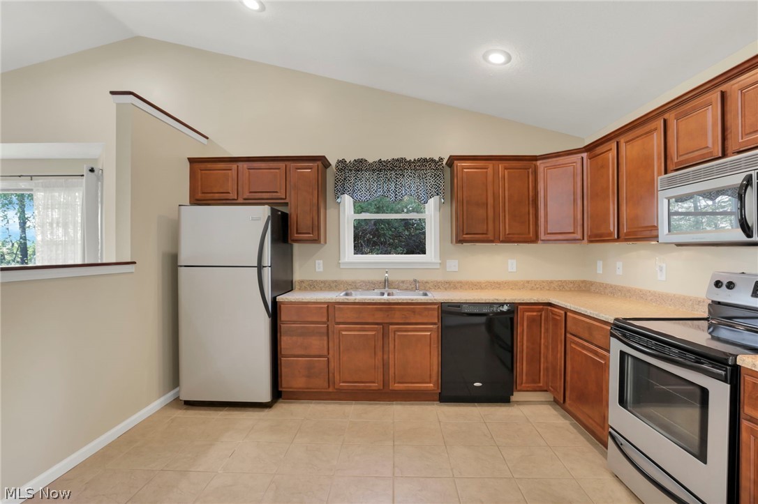 14953 King Road Howard, OH 43028 - Photo 9 of 40 Kitchen