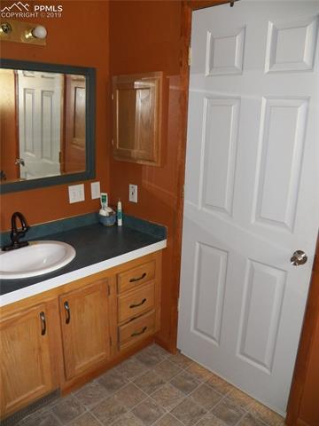 49 Anderson Road Florissant, CO 80816 - Photo 21 of 30 Gallery Image 21