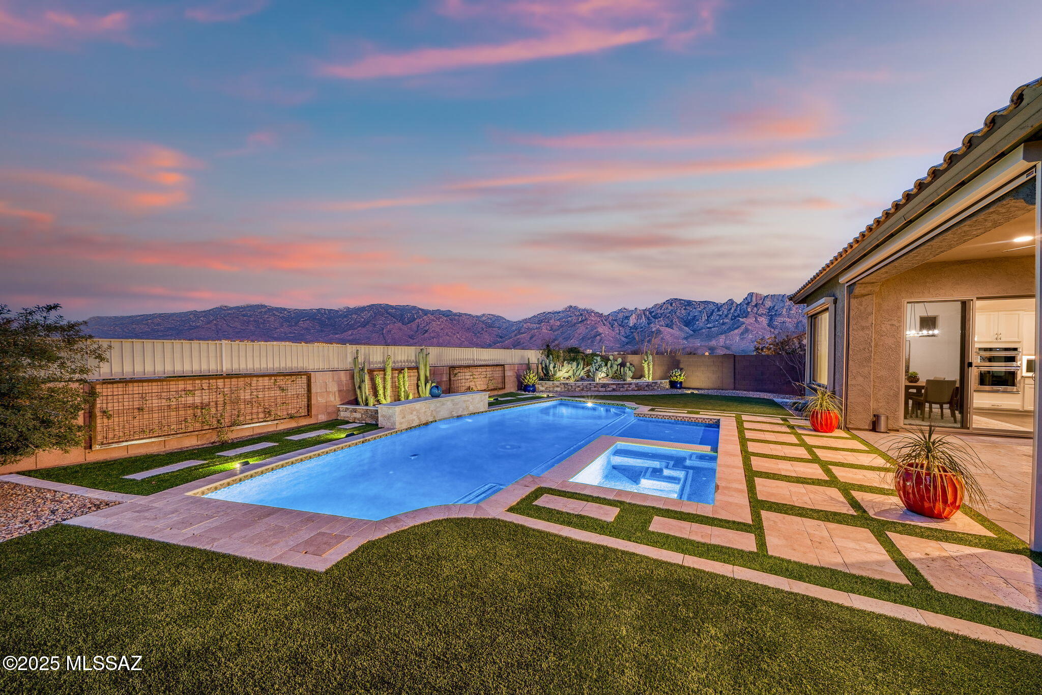 755 East Romsdalen Road Tucson, AZ 85755 - Photo 34 of 48