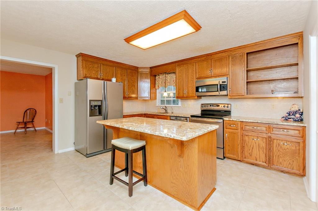 686 Bailey Road Winston-Salem, NC 27107 - Photo 12 of 30 Gallery Image 12