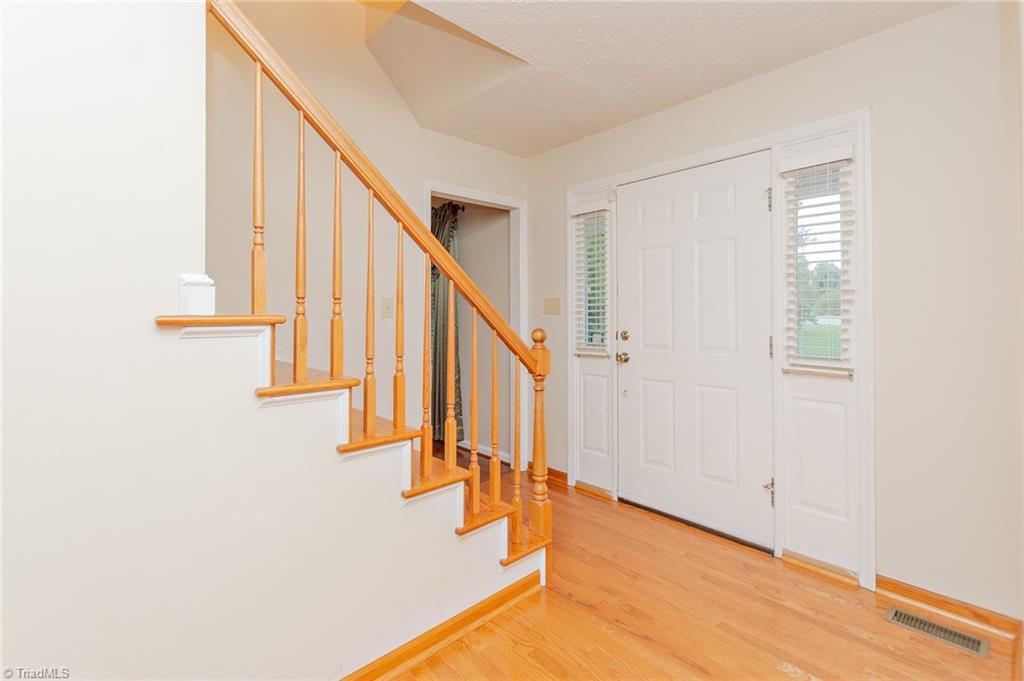 686 Bailey Road Winston-Salem, NC 27107 - Photo 8 of 30 Gallery Image 8