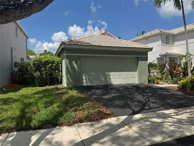 $3,700 | 4077 Pine Ridge Lane, Weston, FL 33331