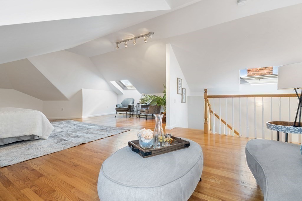 17 Regent Circle, Unit 5 Brookline, MA 02445 - Photo 18 of 31