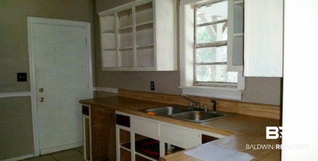 954 Kenny Street Mobile, AL 36606 - Photo 4 of 12