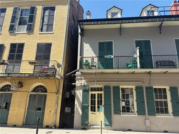 $1,000 | 734 Orleans Street, Unit D, New Orleans, LA 70116