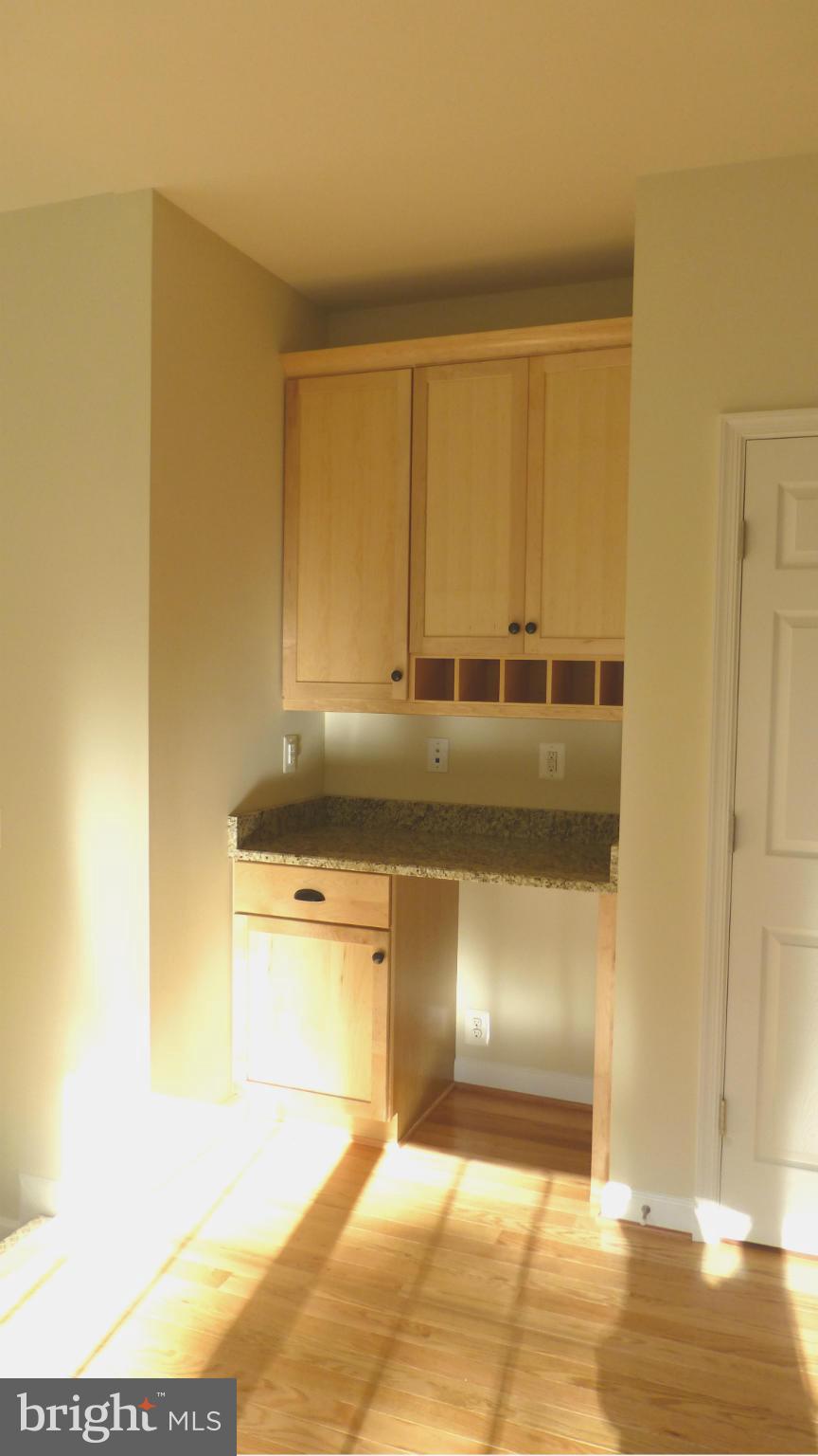 20062 Colchester Road Purcellville, VA 20132 - Photo 9 of 19 Kitchen